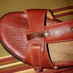 Unstructured Clarks Sandals